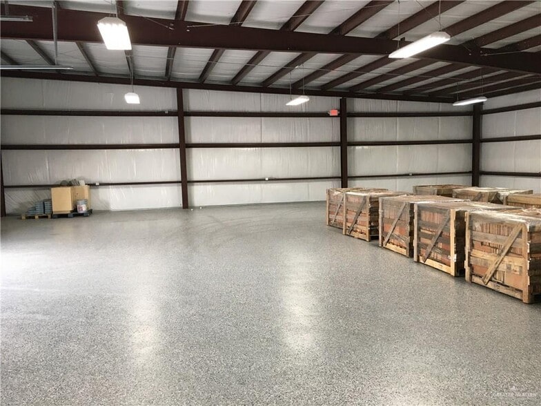 More Photos Of 1808 Sharm Dr, Pharr Distribution For Lease