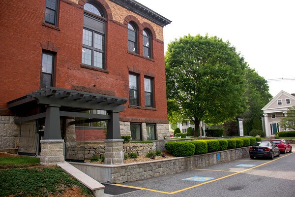 More Photos Of 85 Main St, Hopkinton Medical For Lease