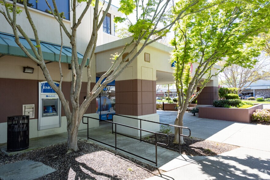 More Photos Of 1300 Oliver Rd, Fairfield Office For Lease