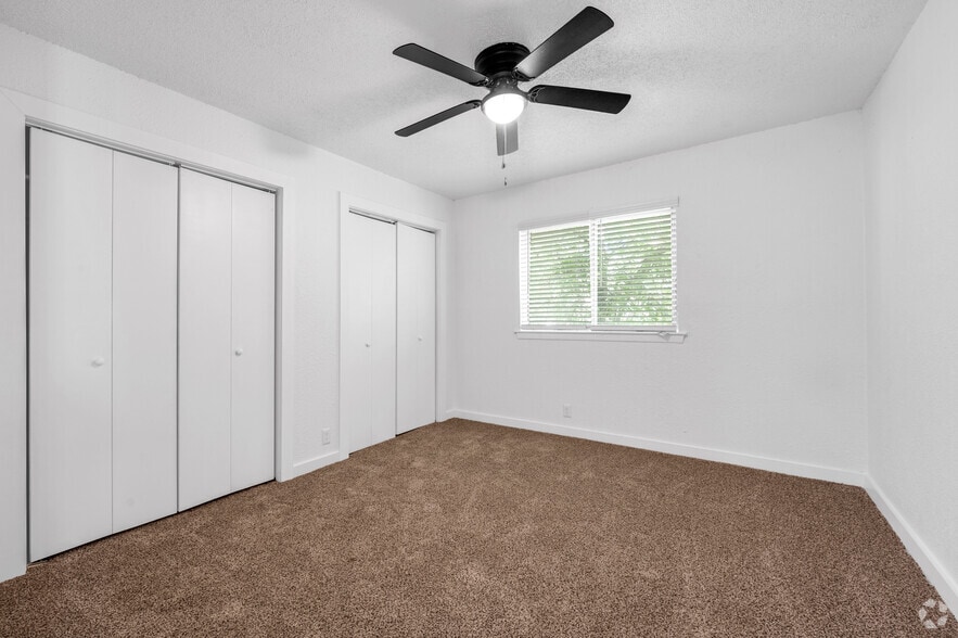More Photos Of 3706 W 8th St, Dallas Apartments For Sale