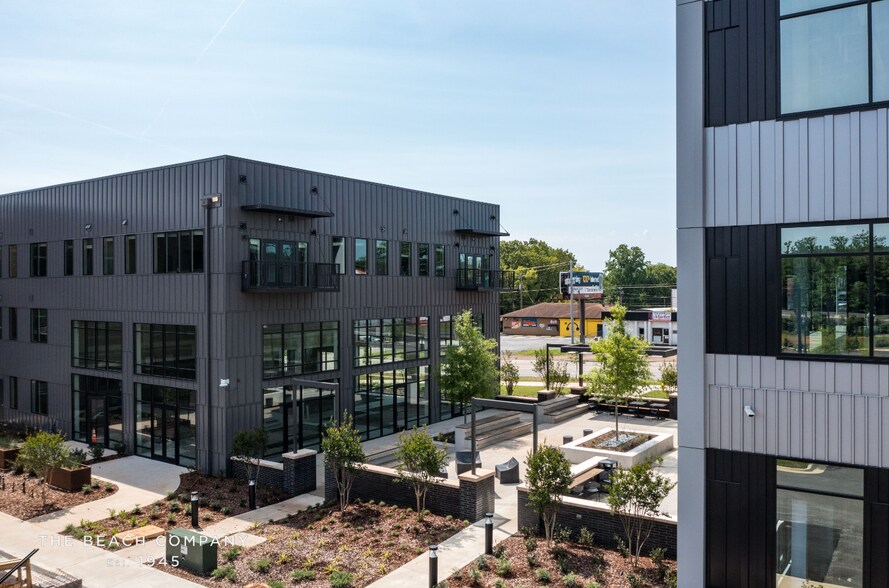 More Photos Of 3612 Governors Dr SW, Huntsville Restaurant For Lease