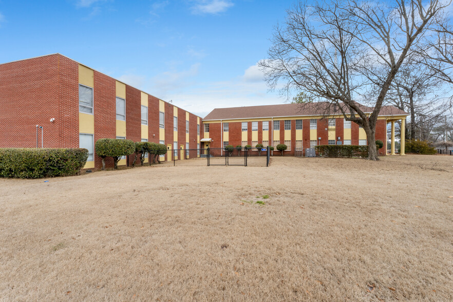 More Photos Of 3411 Covington Pike, Memphis Religious Facility For Sale