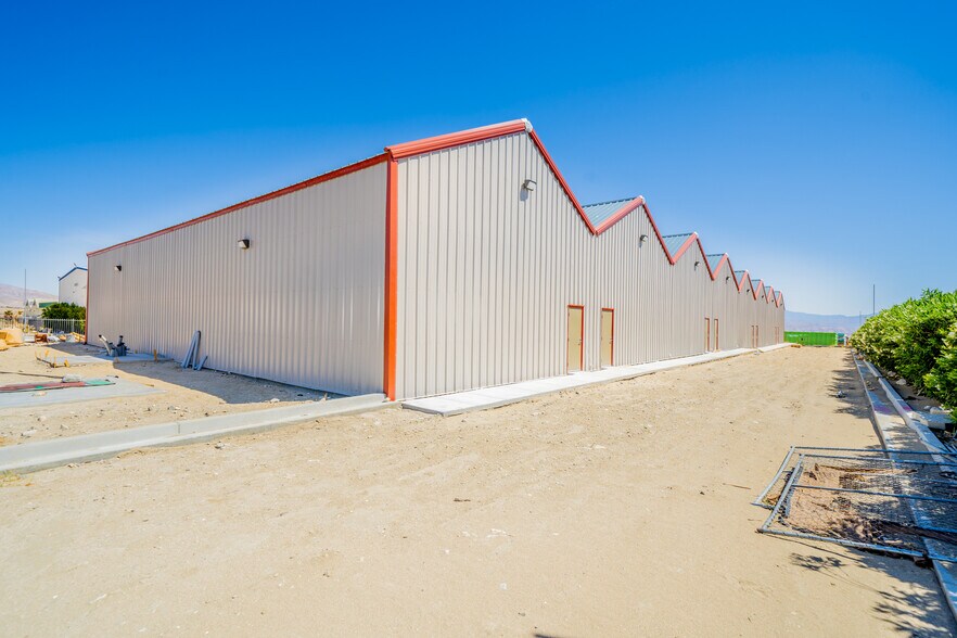More Photos Of 65253 San Jacinto Ln, Desert Hot Springs Warehouse For Sale
