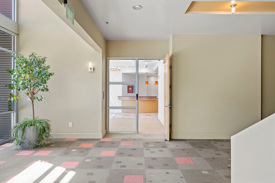 More Photos Of 1382 Blue Oaks Blvd, Roseville Office For Sale