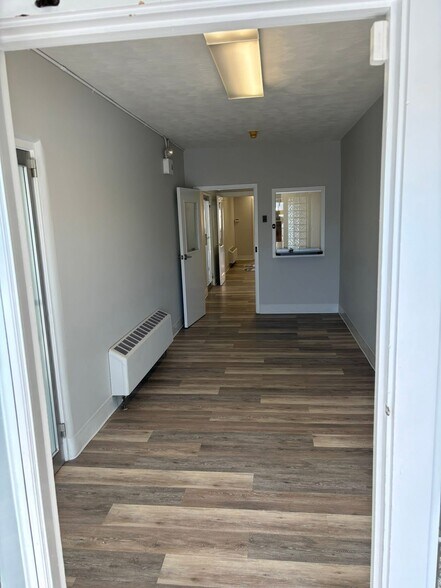 More Photos Of 17 Water St, Milford Office For Lease