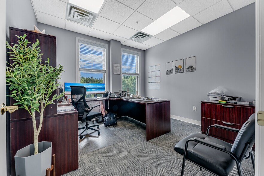 More Photos Of 6-10 Canyon Rd, Morgantown Loft Creative Space For Sale