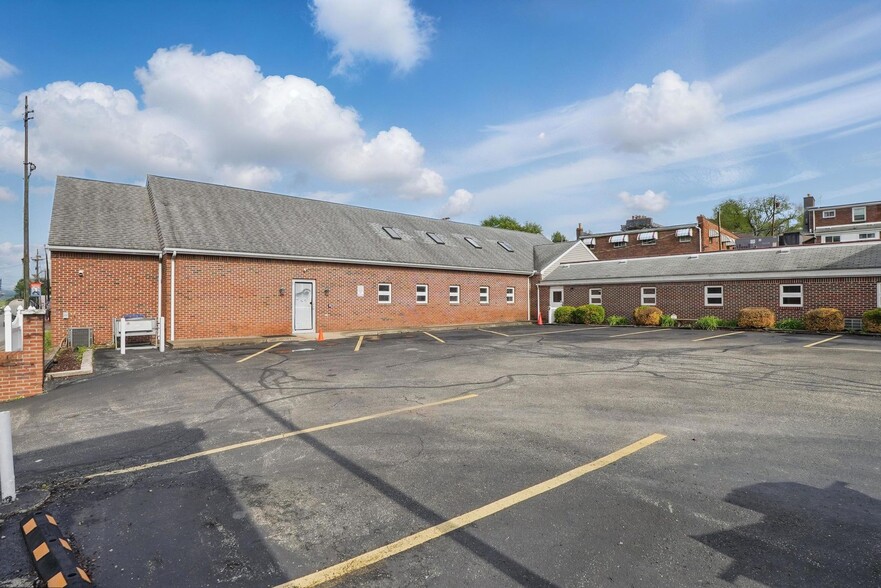 More Photos Of 507 Pittsburgh St, Springdale Rehabilitation Center For Sale