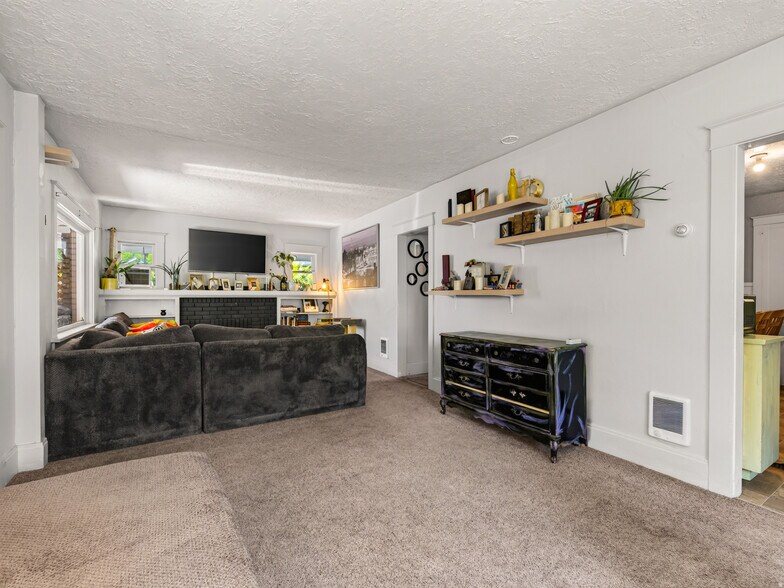 More Photos Of 457 E 100 S, Provo Apartments For Sale
