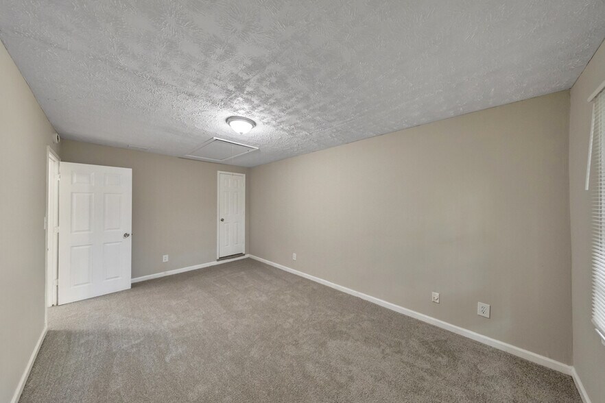 More Photos Of 2611 Golfview Ter SE, Conyers Multifamily For Sale