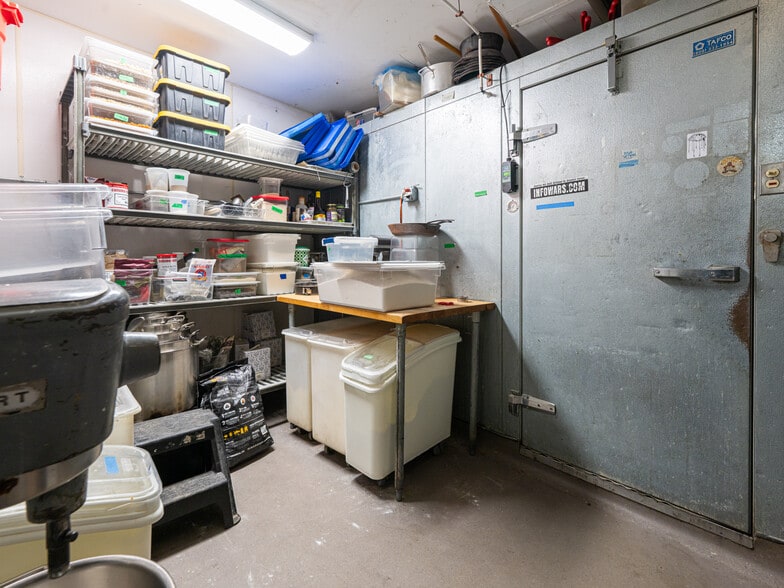 More Photos Of 24-28 Wall St, Asheville Storefront Retail Office For Lease