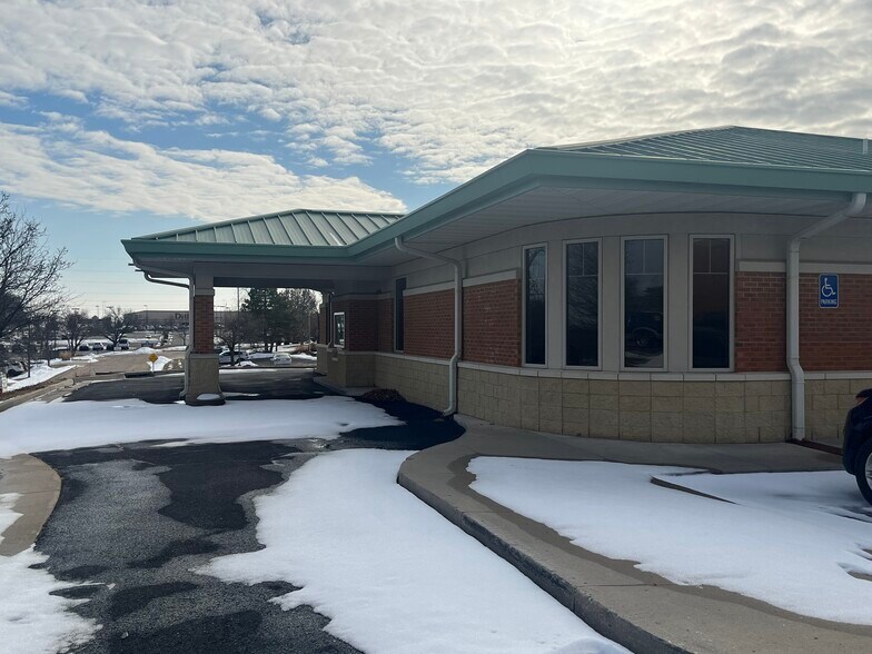 More Photos Of 3526 Amazonas Dr, Jefferson City Specialty For Lease