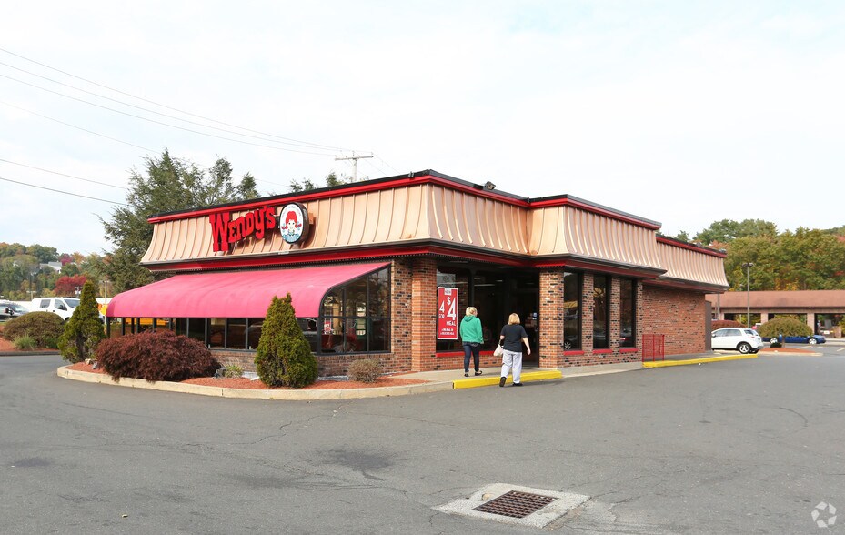 More Photos Of 652-656 New Haven Ave, Derby Unknown For Lease