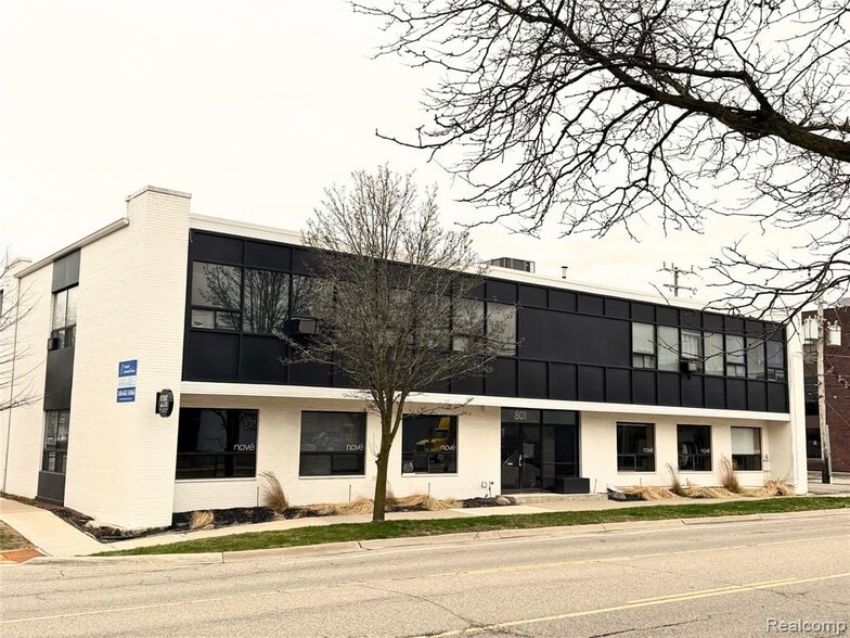 Primary Photo Of 801 S Adams Rd, Birmingham Office For Lease
