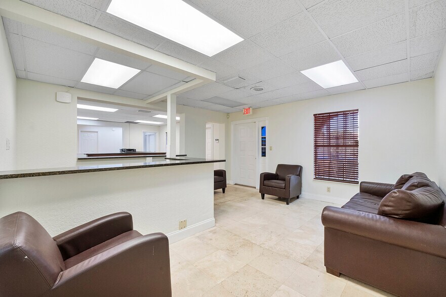 More Photos Of 1730 E Commercial Blvd, Fort Lauderdale Medical For Lease