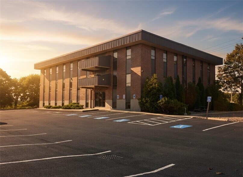 More Photos Of 250 Wampanoag Trl, Riverside Medical For Sale