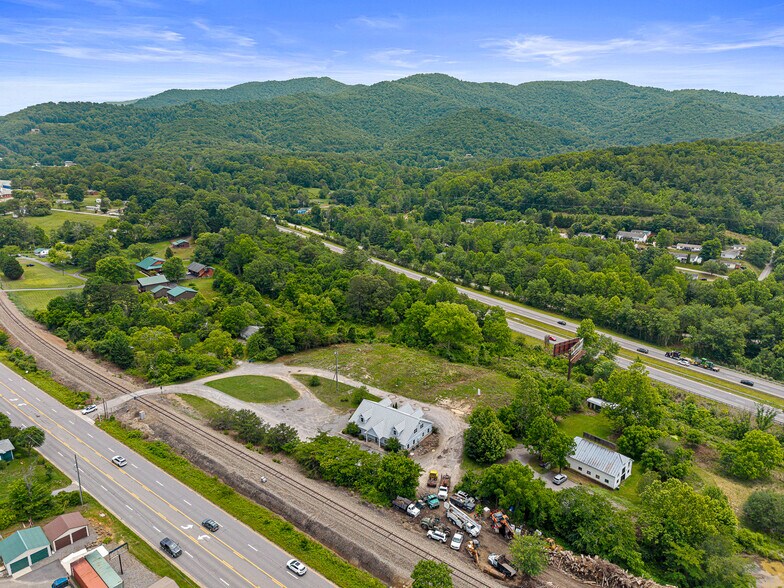 More Photos Of 14 Mimidis Ln, Swannanoa Office For Sale