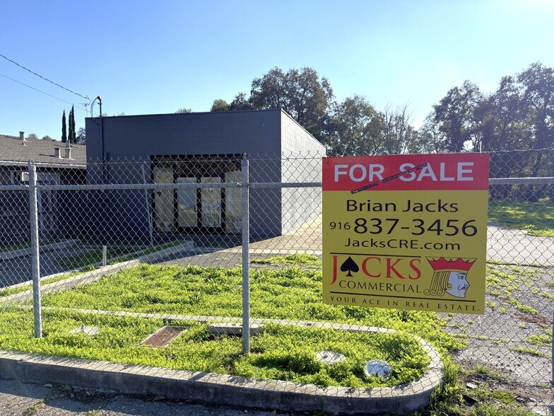 More Photos Of 1625 Sacramento Ave, West Sacramento Storefront For Sale
