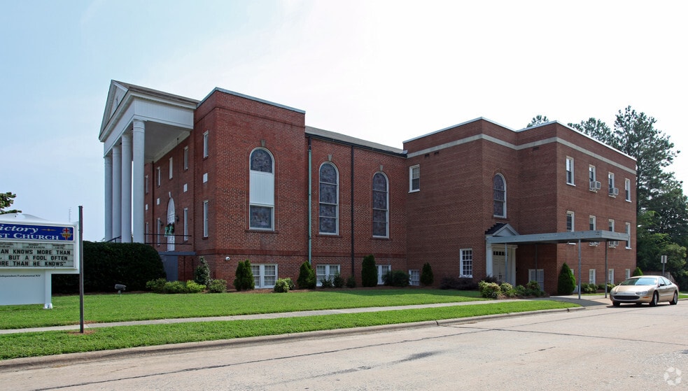 More Photos Of 338 Roanoke Ave, Roanoke Rapids Religious Facility For Sale