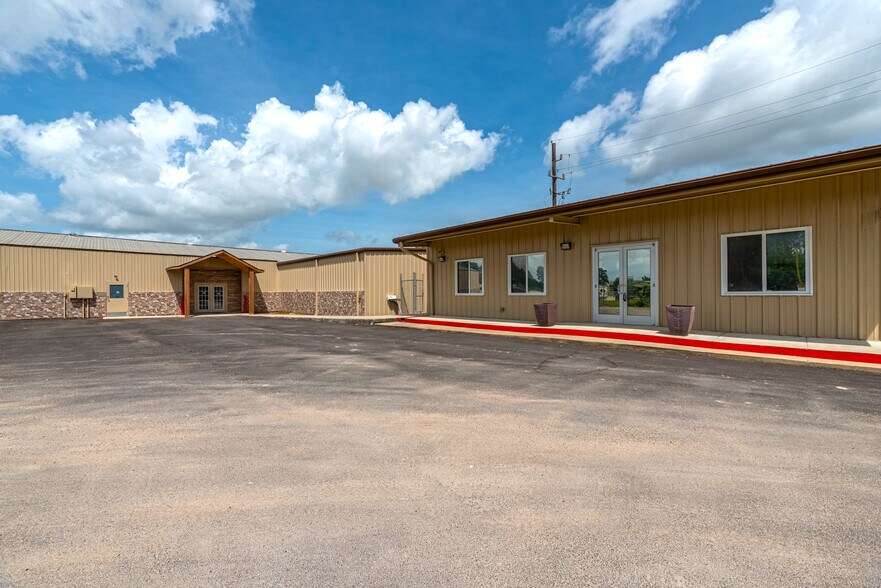 More Photos Of 20519 Rhodes Rd, Spring Lodge Meeting Hall For Sale