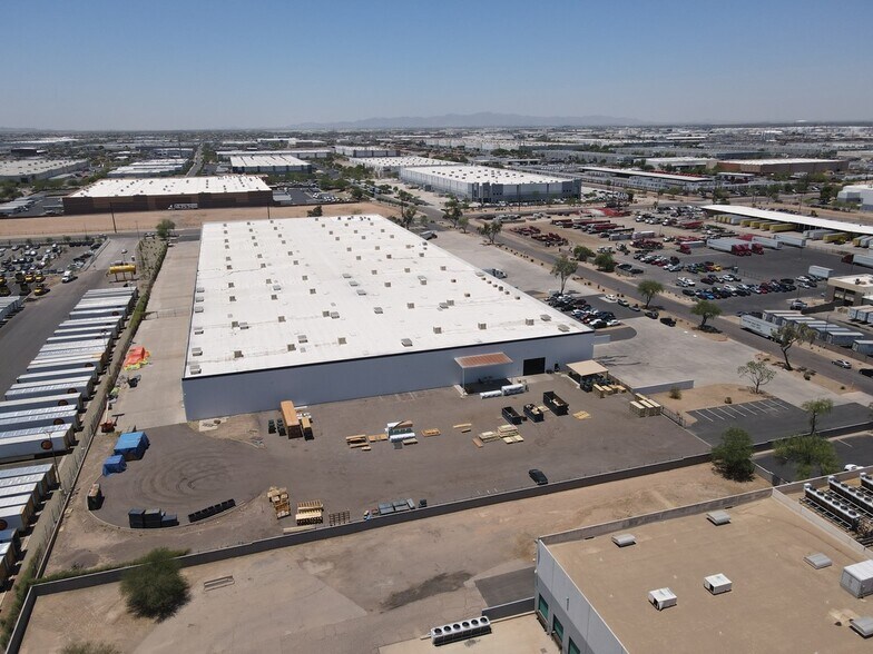 More Photos Of 2225 S 43rd Ave, Phoenix Distribution For Lease