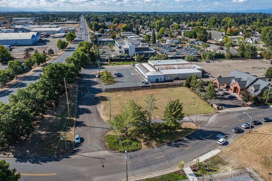 More Photos Of 1040 24th Ave SW, Albany Land For Sale