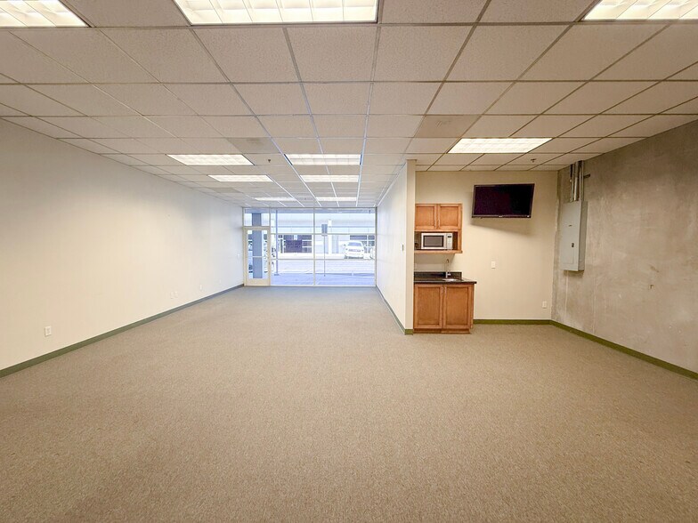 More Photos Of 940 Calle Negocio, San Clemente Medical For Sale