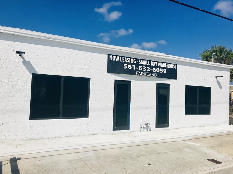 More Photos Of 1211 Okeechobee Rd, West Palm Beach Flex For Lease