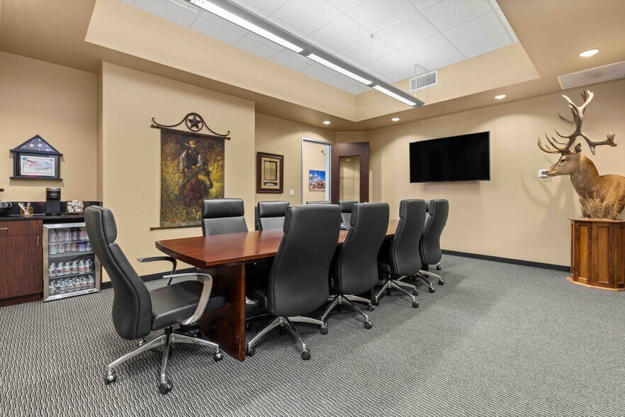 More Photos Of 3801 Knapp Rd, Pearland Loft Creative Space For Sale