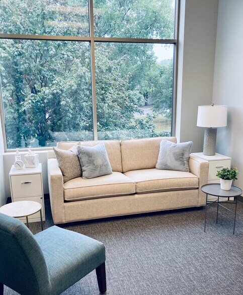 More Photos Of 4800 Olson Memorial Hwy, Golden Valley Office For Lease