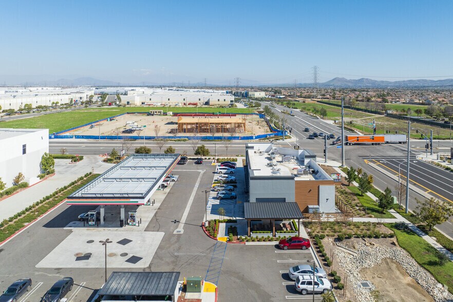 More Photos Of 15666 Hellman, Chino Convenience Store For Sale