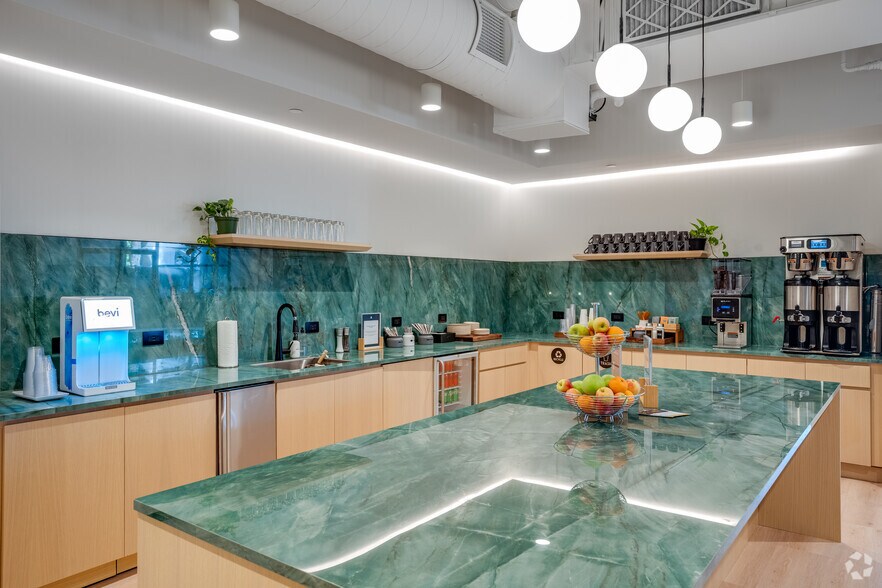 More Photos Of 3390 Mary St, Coconut Grove Coworking Space