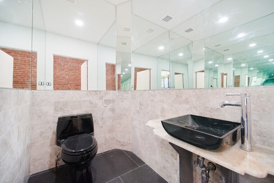 More Photos Of 177 E 117th St, New York Apartments For Lease