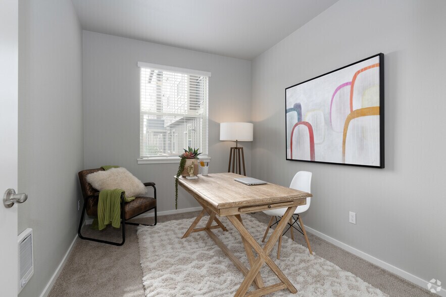 More Photos Of 421 NE 80th Ave, Hillsboro Apartments For Sale