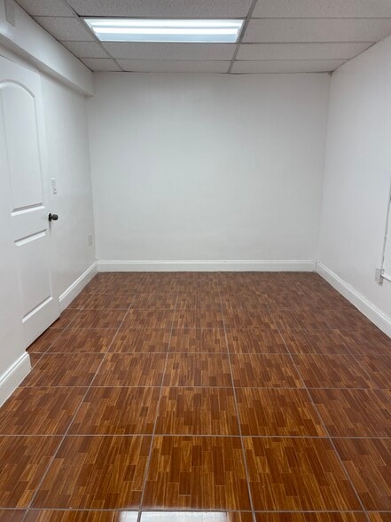 More Photos Of 10822-10824 NW 7th Ave, Miami Freestanding For Lease