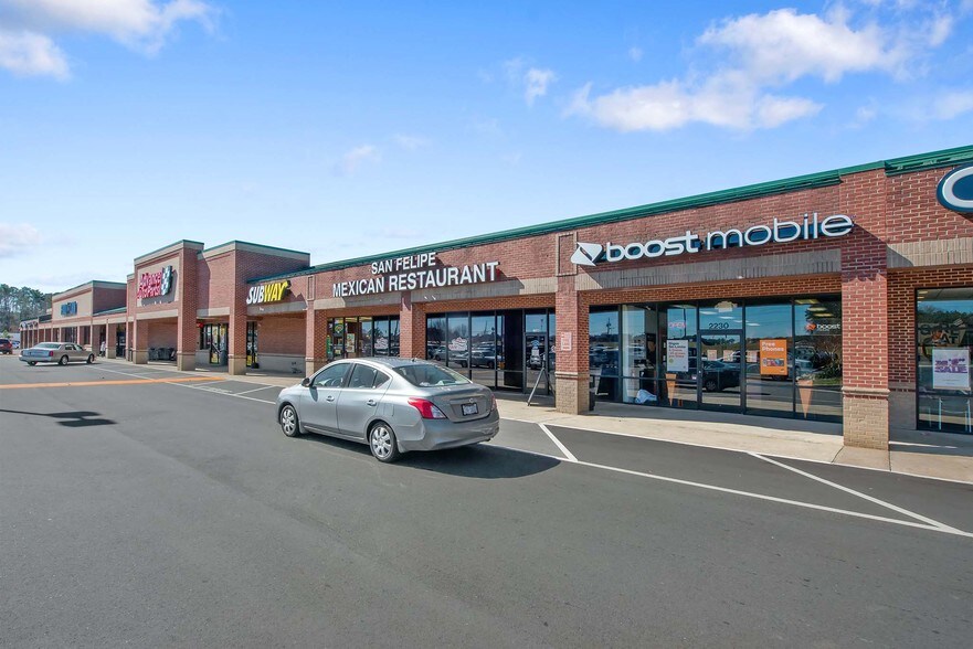 More Photos Of 2224-2274 Jefferson Davis Hwy, Sanford Storefront For Lease