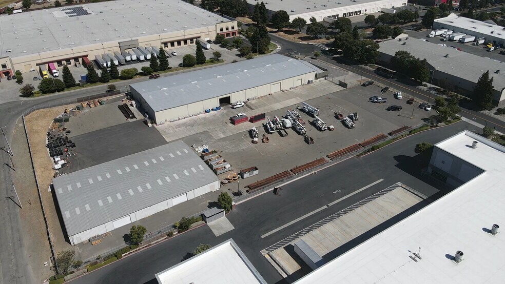 More Photos Of 1111 Green Island Rd, American Canyon Warehouse For Lease