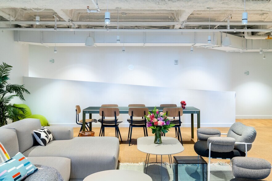 More Photos Of 40 Water St, Boston Office For Lease