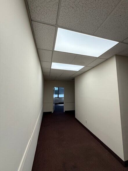 More Photos Of 175-55-175-61 Hillside Ave, Jamaica Office For Lease