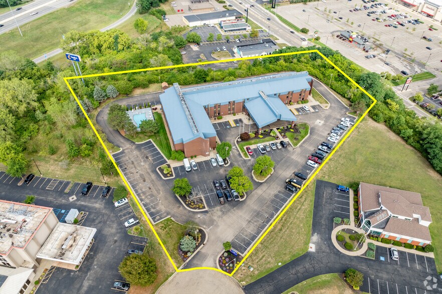 More Photos Of 5345 Broadmoor Cir NW, Canton Hotel For Sale