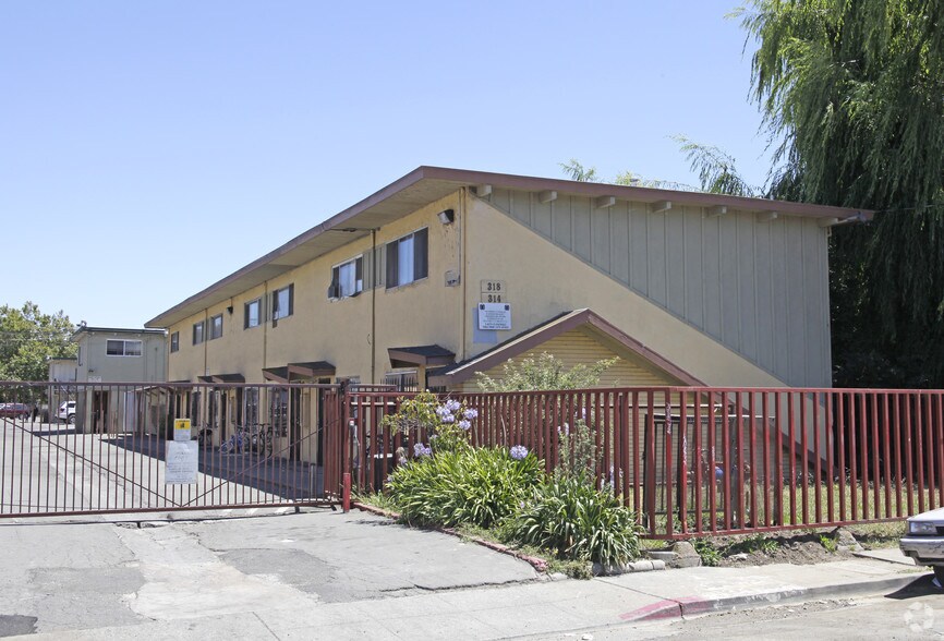 More Photos Of 314-324 105th Ave, Oakland Apartments For Sale