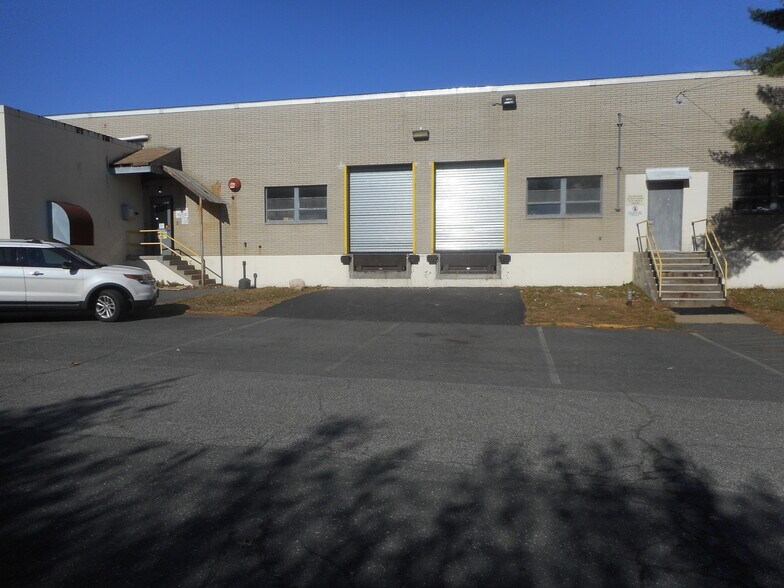 More Photos Of 524 Route 303, Orangeburg Manufacturing For Lease