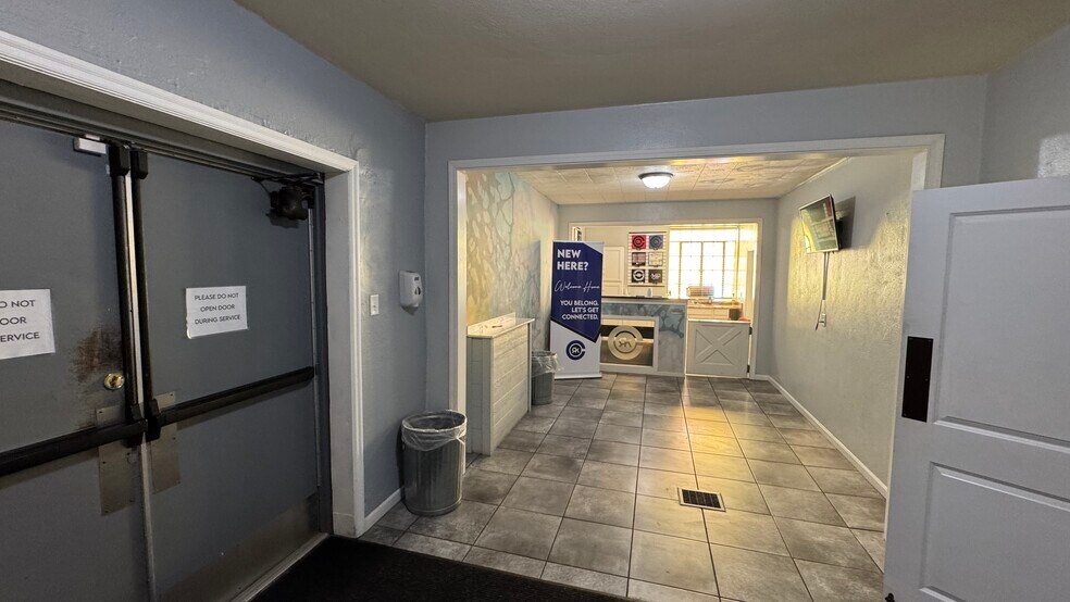 More Photos Of 5445 E 29th St, Kansas City Religious Facility For Sale