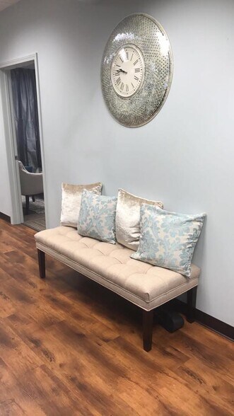 More Photos Of 535 Wellington Way, Lexington Medical For Sale