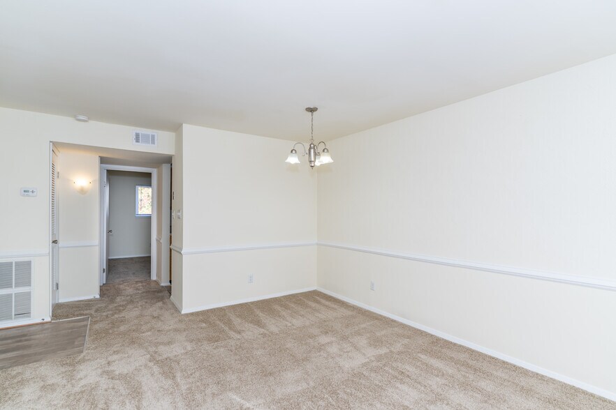 More Photos Of 495 Nelson Dr, Newport News Apartments For Sale