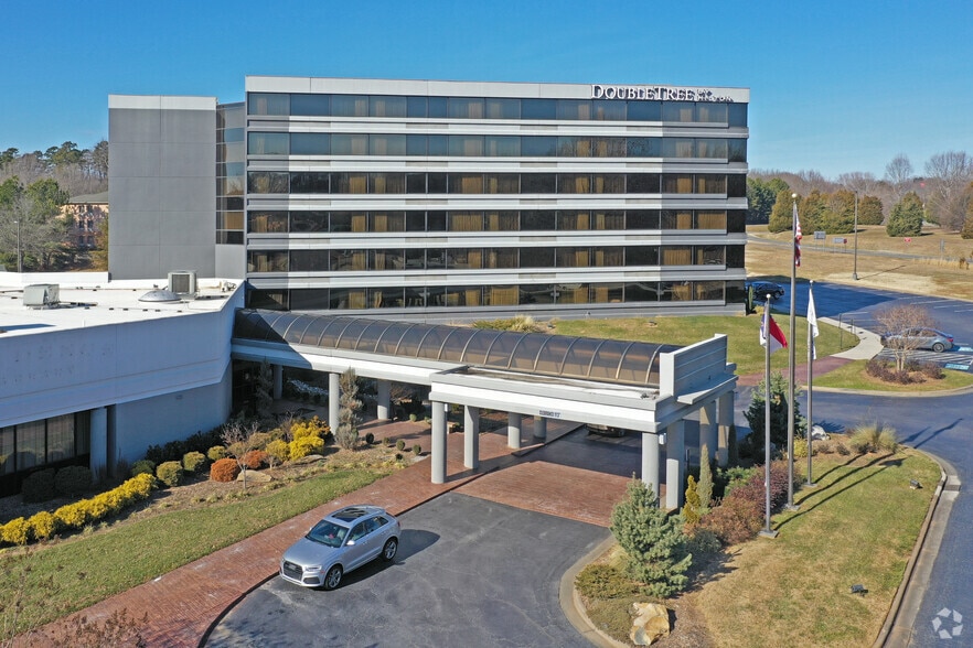 More Photos Of 5790 University Pky, Winston-Salem Hotel For Sale