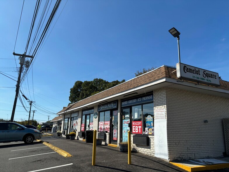 Primary Photo Of 171 Ferry Blvd, Stratford Unknown For Lease