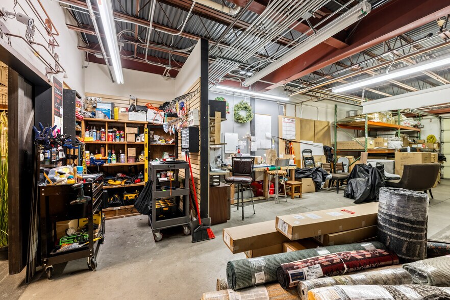 More Photos Of 475 S Broadway St, Denver Freestanding For Sale