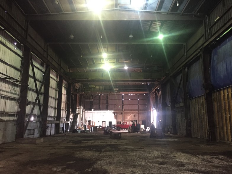 More Photos Of 1152 Elm St, Grafton Manufacturing For Sale