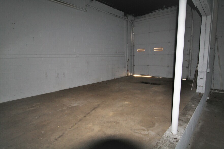 More Photos Of 4121 Fenton Rd, Burton Research And Development For Sale