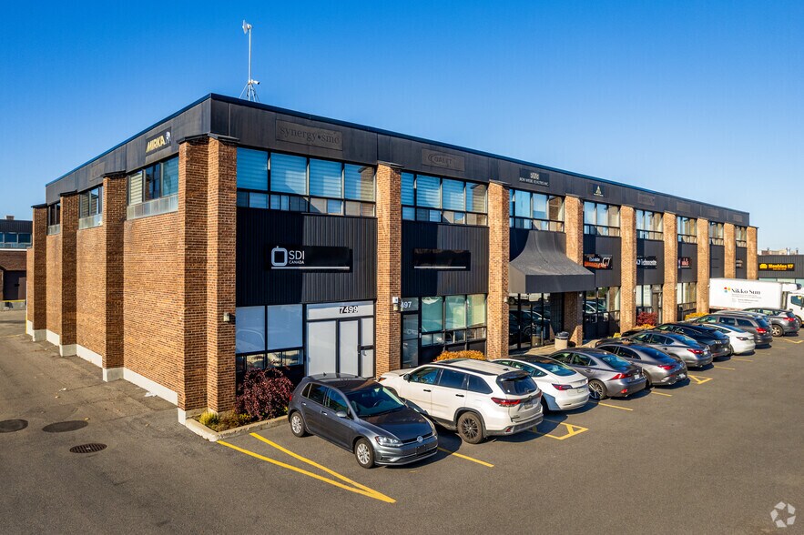 Primary Photo Of 7451-7499 Rte Transcanadienne, Montréal Warehouse For Lease